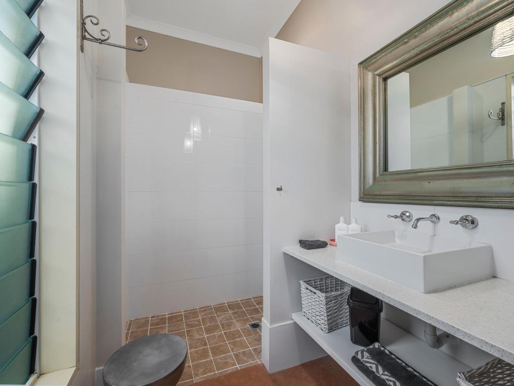 Shorebreak Studio Apartments Sapphire Beach Buitenkant foto